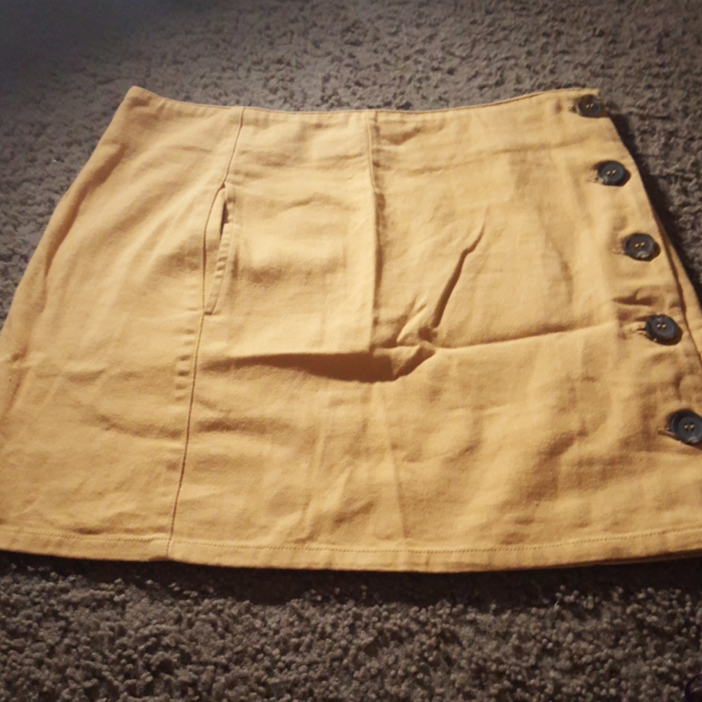 Yellow skirt
